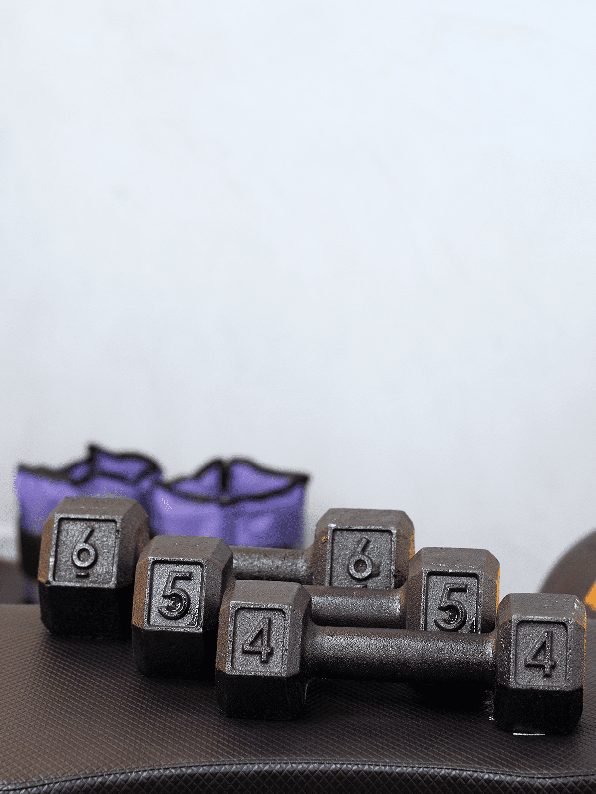 Halter Dumbbell Sextavado Pintado - Imagem 6