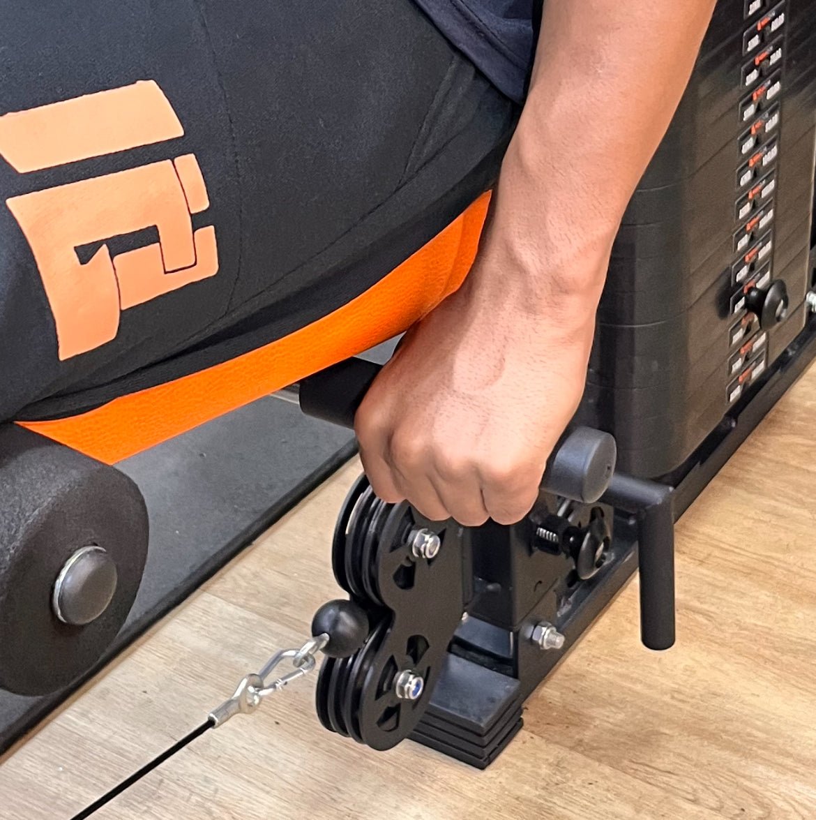 Cadeira Extensora Para Estação De Musculação MegaRack Crossover - Imagem 4